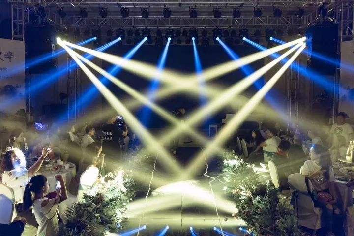 婚礼灯光道具